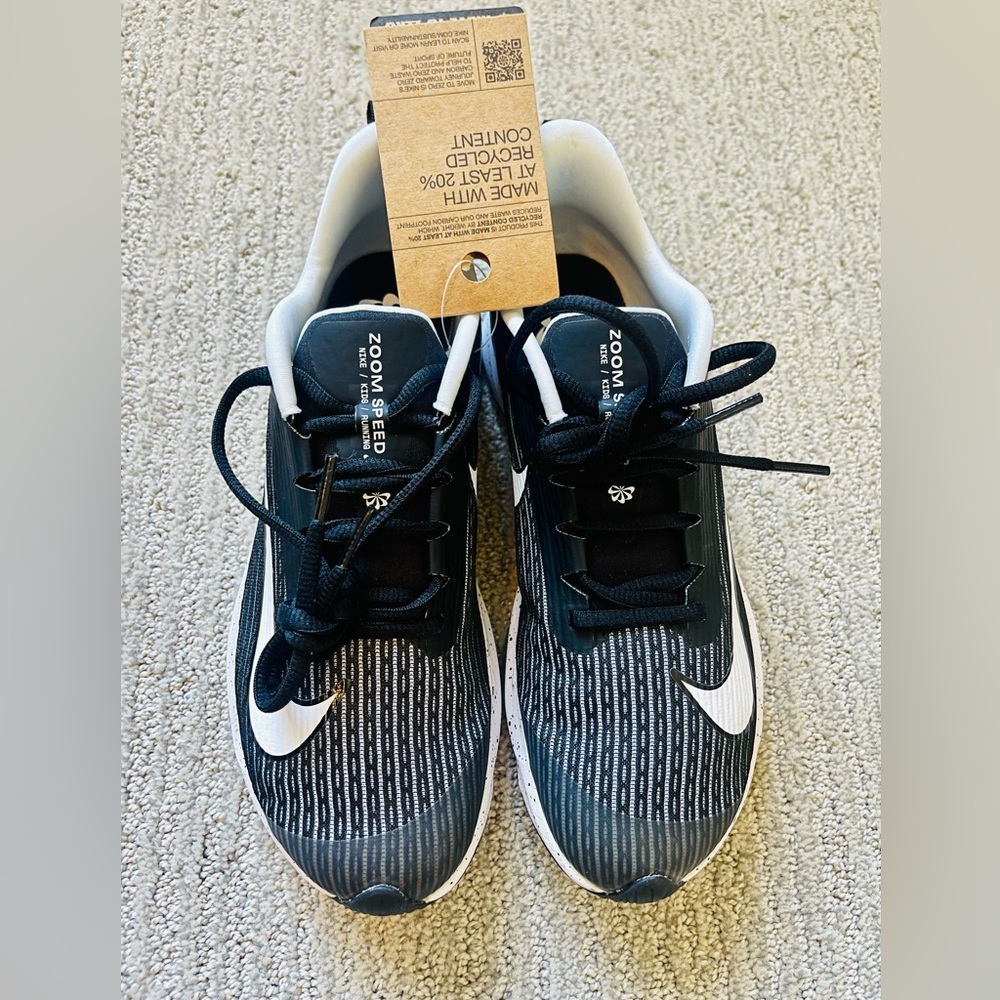 NIB Nike air zoom speed 2